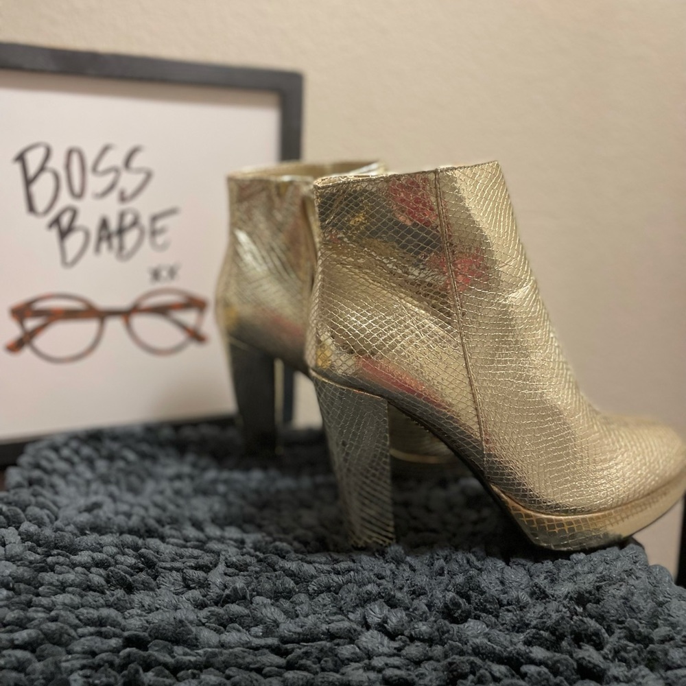 Bamboo💕Gold-Heel Snake Skin Style Boots‎